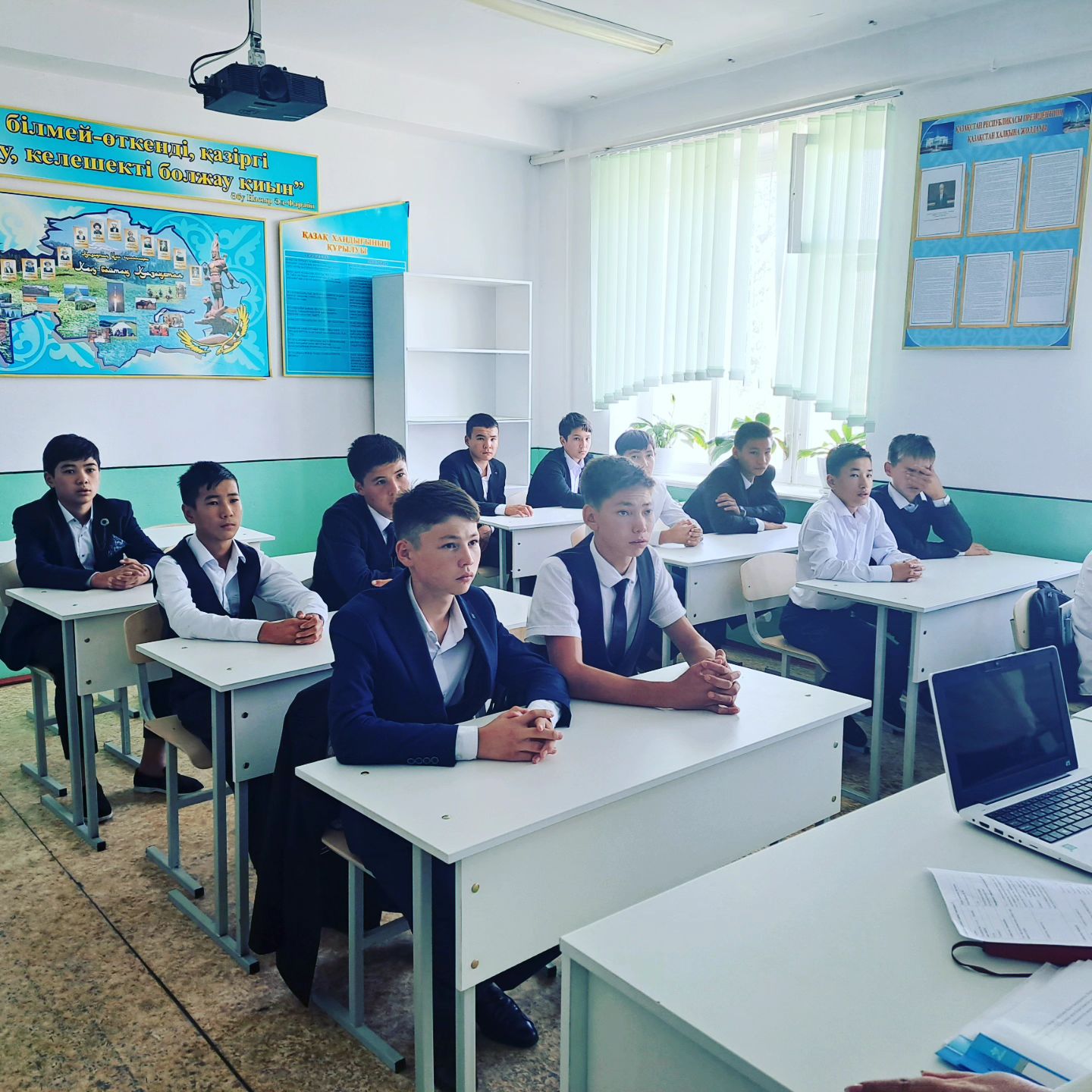 ”Ұл тәрбиесі-ұлт тәрбиесі” тақырыбынд ұлдар жиналысы