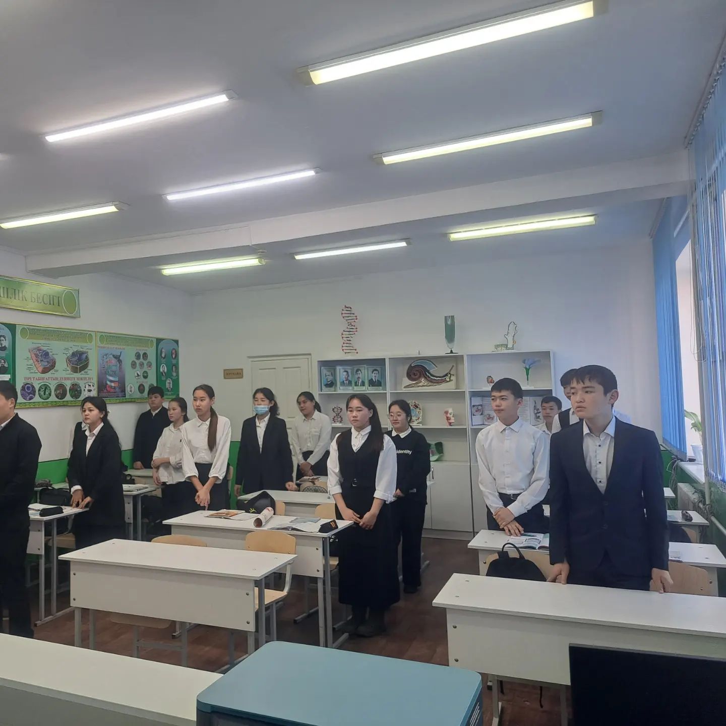 7 – 11 сынып білім алушылары арасында кибербуллинг,буллинг,бопсалау ,вандализм, ұрлық туралы және құқық бұзушылықтың, қылмыстың алдын алу бойынша дәріс оқылып түсіндірме жұмыстары жүргізілді.
