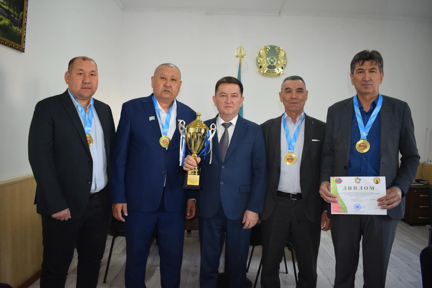 Жанатас қаласында дене шынықтыру жане спорт бөлімінің ұйымдастыруы мен спорттың волейбол түрінен ардагерлер арасында облыстық жарыс болып өтті. Жарыс қорытындысы Меркі ауданы командасы 1-орын иеленді.