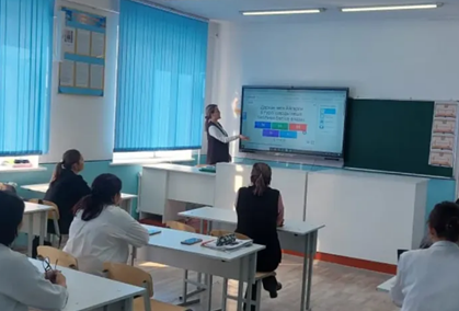 Қаңтар айының 29-ы күні "Тиімді жоспар - нәтижелі сабақ" тақырыбында мектепішілік понарамалық сабақтар ұйымдастырылып өткізілді.