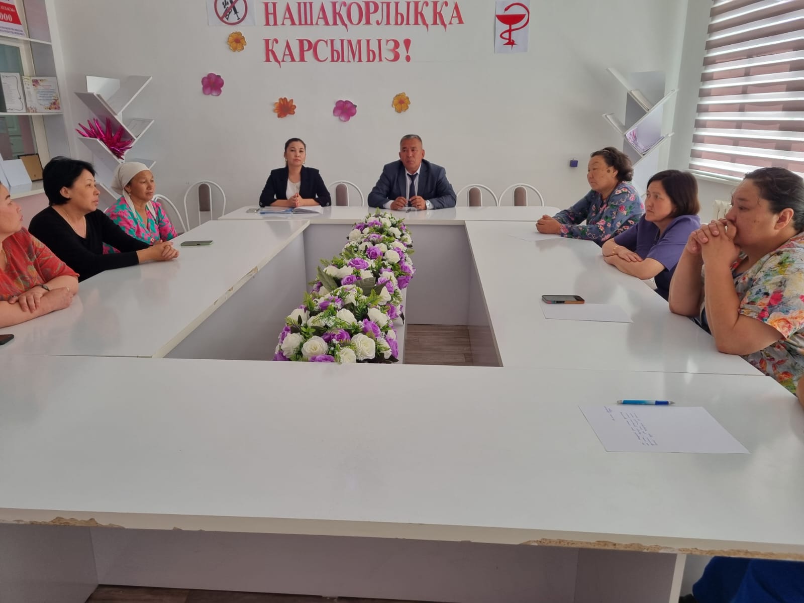 9 сынып ата-аналарына қорытынды аттестаттау бойынша түсіндіру жұмыстары жүргізіліп, қорытынды аттестаттау өту мерзімін, өткізілу тәртібі және ережесімен таныстырды.