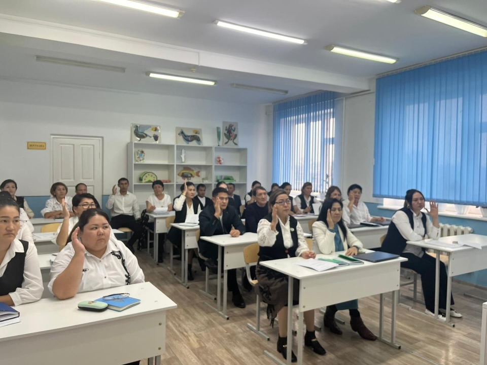 Мектебімізде №3 педагогикалық кеңес өткізіліп, оқу-тәрбие үдерісіне қатысты өзекті мәселелер жан-жақты талқыланды.